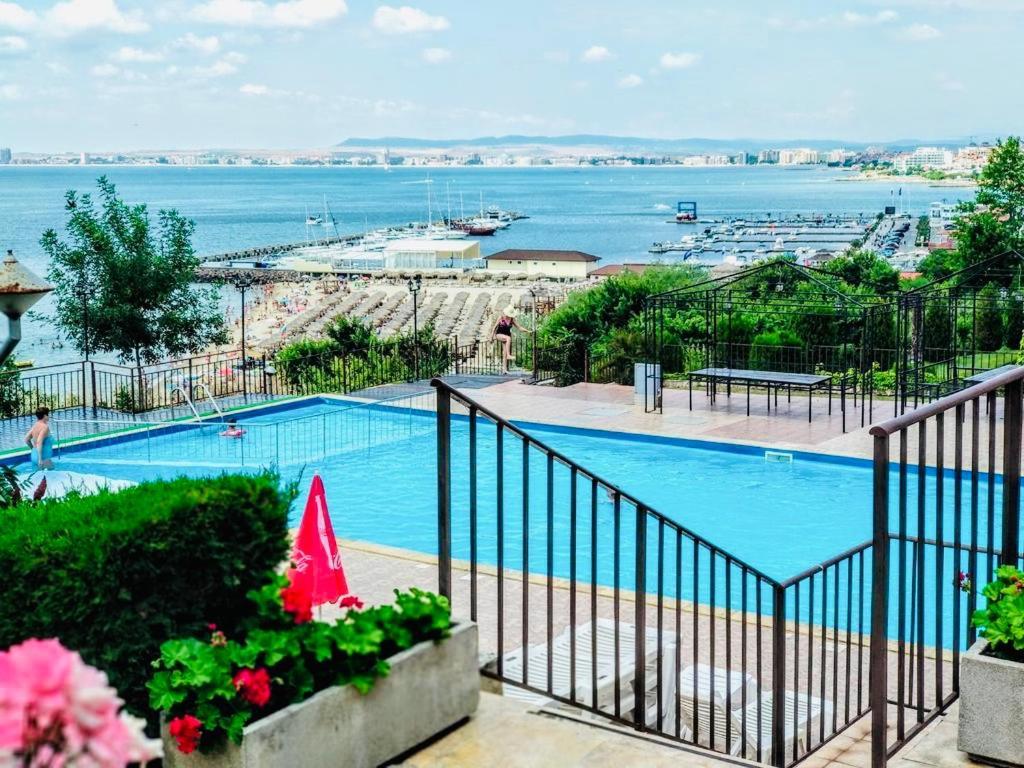 Dolce Vita Sea View Apartment Szveti Vlasz Kültér fotó