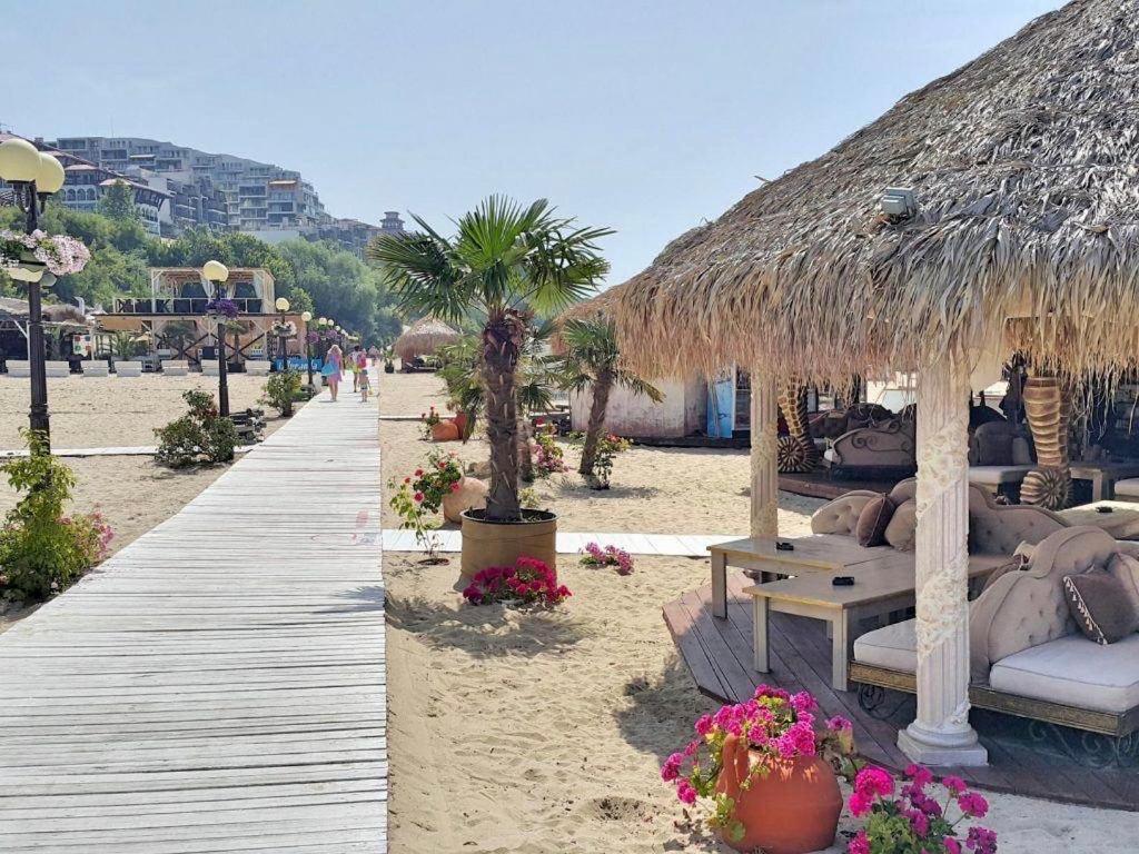 Dolce Vita Sea View Apartment Szveti Vlasz Kültér fotó